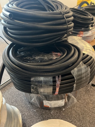 1146667-11 Part with cabling, flex pipe