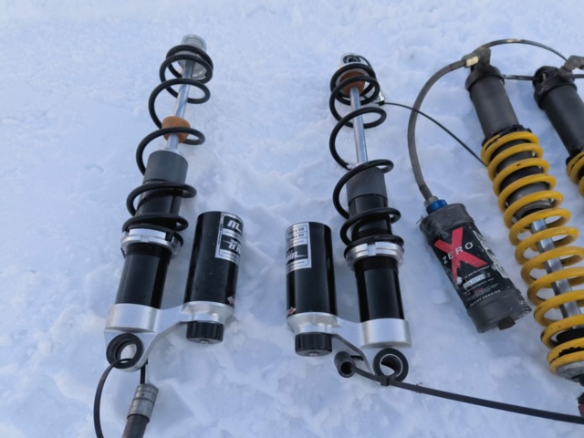 1128895-15 Stötdämpare för skoter