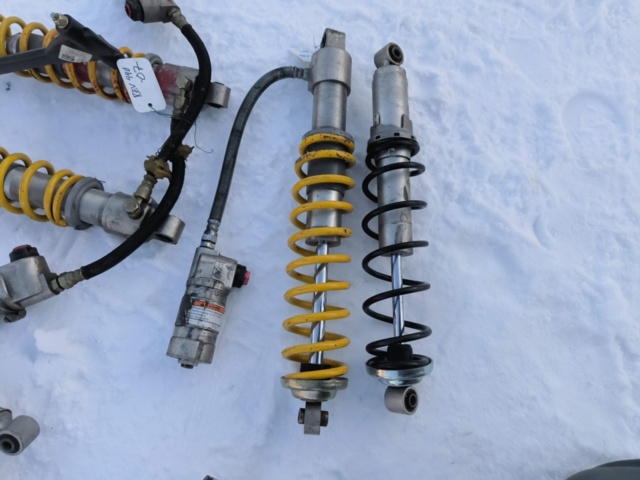 1128895-24 Stötdämpare för skoter