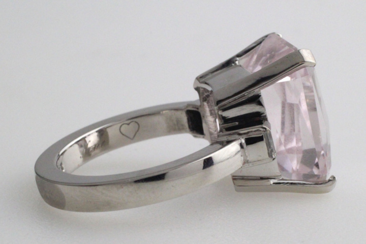 1165103-3 Ring 18K White Gold "Efva Attling" with Morganite and Diamonds
