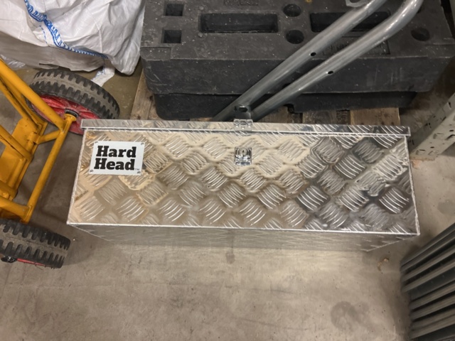 1001313-2 Wheelbarrow, box, shelf and more