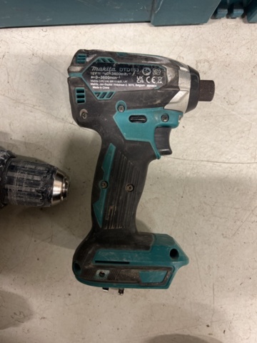 1001331-5 Hand tools 4 pcs and construction radio - Makita