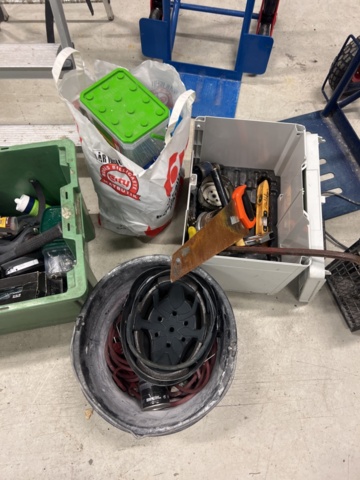 1001341-7 Wheelbarrow, stair climber, ladder and more