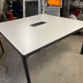 1120883-4 Meeting table 1400 x 1400 mm