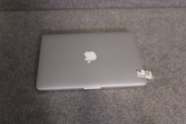 1055098-6 MacBook Pro