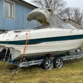 1144027-3 Bayliner Capri 2352 LX, With boat trailer