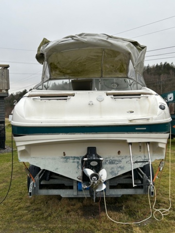 1144027-4 Bayliner Capri 2352 LX, With boat trailer