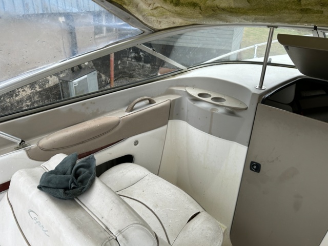 1144027-38 Bayliner Capri 2352 LX, With boat trailer