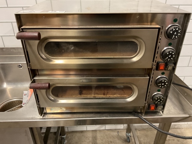 1121004-2 Small Pizza Oven FP 66L