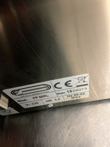 1121004-11 Small Pizza Oven FP 66L