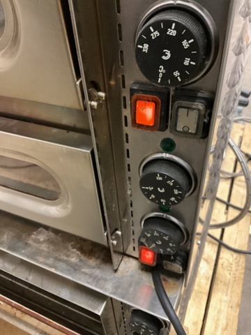 1121004-12 Small Pizza Oven FP 66L