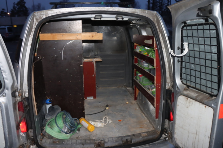 1164614-8 Volkswagen Caddy Van 1.9 TDI -10