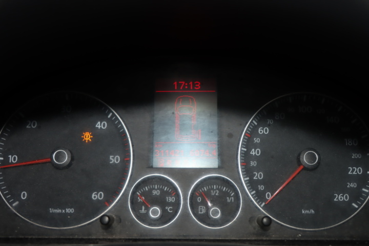 1164614-14 Volkswagen Caddy Van 1.9 TDI -10