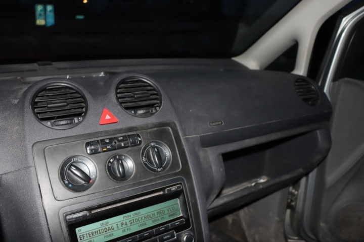 1164614-18 Volkswagen Caddy Van 1.9 TDI -10