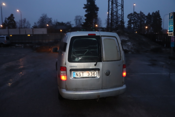 1164614-22 Volkswagen Caddy Van 1.9 TDI -10