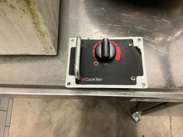 1121022-3 Induction wok with 2 pans CookTek