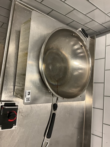 1121022-5 Induction wok with 2 pans CookTek