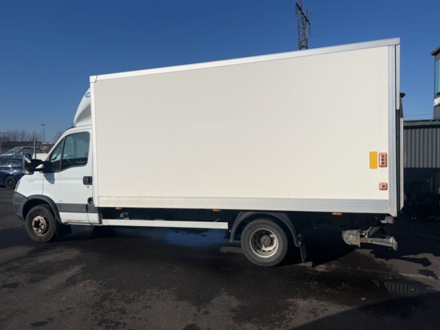 1068623-2 Van Iveco Daily 65C18 3.0 HPT - 2009