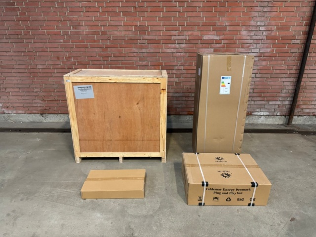 1164808-10 Air-water heat pump Valdemar 13 kW incl. Plug 'n Play module & hot water tank