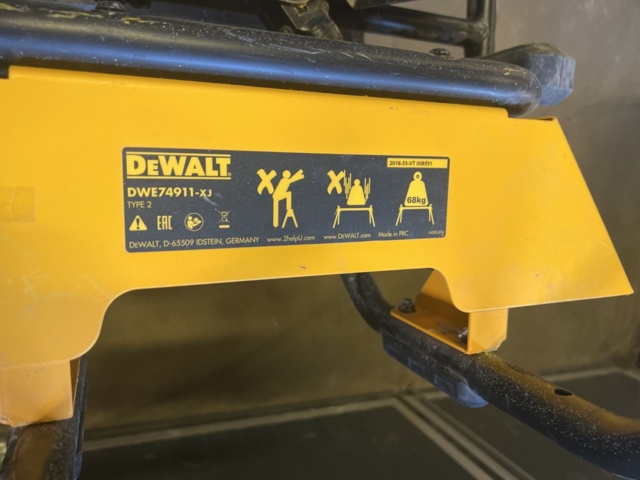 1164170-4 Table saw on wheels - DeWalt DWE7492 -QS