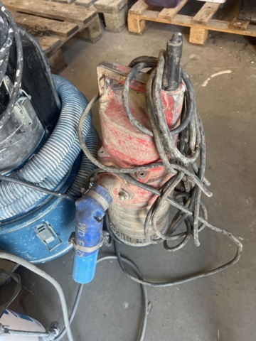 1001364-11 Moisture separators, sprayers, submersible pump and more