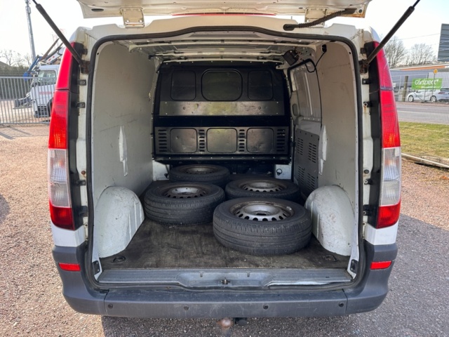 1144032-27 Mercedes-Benz Vito 109 CDI 2.7t - 2007