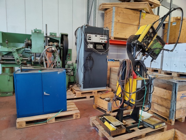 1167726-1 Robotic welding system Esab A30A