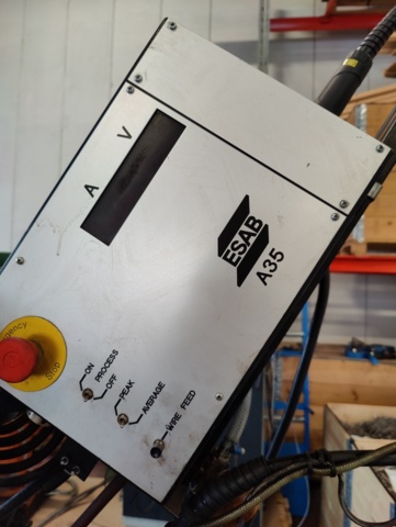 1167726-10 Robotic welding system Esab A30A