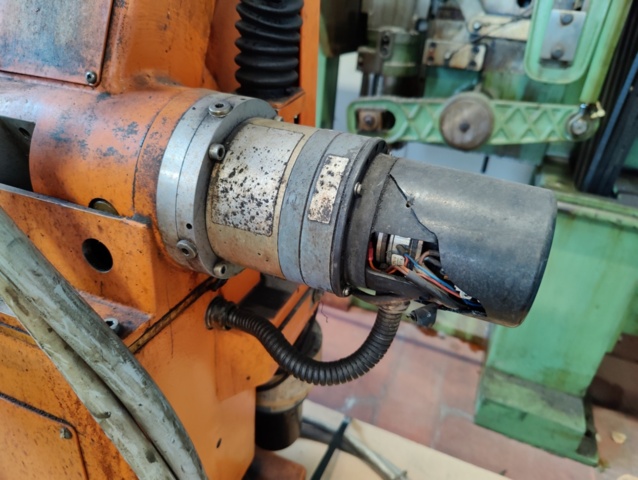 1167726-22 Robotic welding system Esab A30A