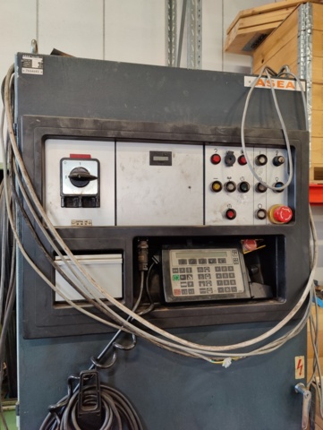 1167726-25 Robotic welding system Esab A30A