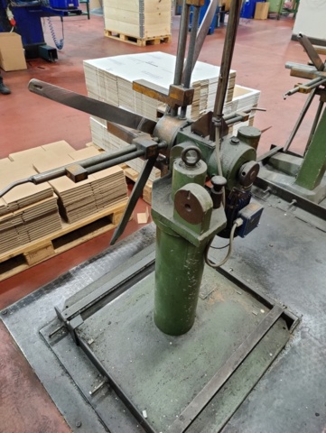 1167705-27 Press line KD