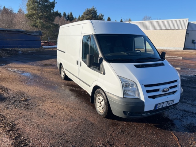 1121635-4 Ford Transit T300 2.2 TDCi - 2011