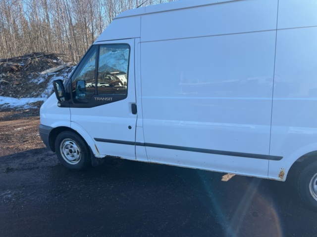 1121635-3 Ford Transit T300 2.2 TDCi - 2011
