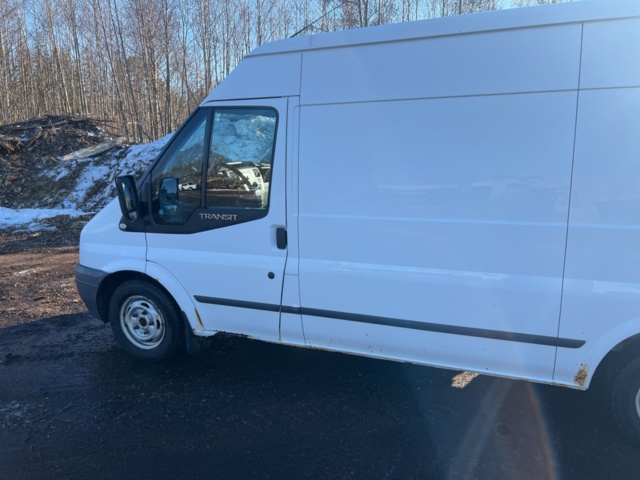 1121635-8 Ford Transit T300 2.2 TDCi - 2011