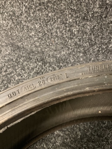 1171161-5 Motorcycle tires Avon Cobra Chrome AV 92 200/30R23