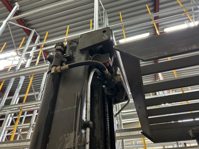 1144039-6 Stand stacker Atlet A/160SDTFVJN630 - 2005