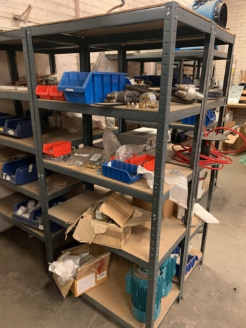 1065650-9 Stock hydraulic and electronic components, 22 shelf sections (incl. shelves)