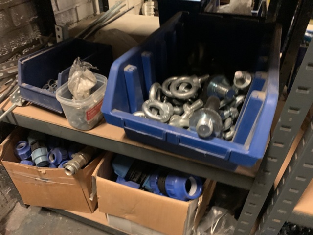 1065650-29 Stock hydraulic and electronic components, 22 shelf sections (incl. shelves)