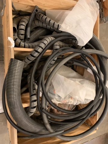 1065650-34 Stock hydraulic and electronic components, 22 shelf sections (incl. shelves)