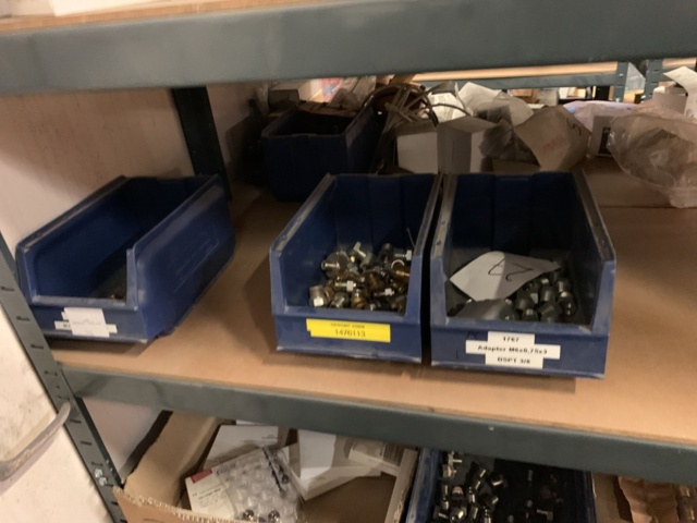 1065650-69 Stock hydraulic and electronic components, 22 shelf sections (incl. shelves)