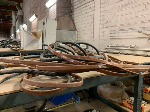 1065650-76 Stock hydraulic and electronic components, 22 shelf sections (incl. shelves)