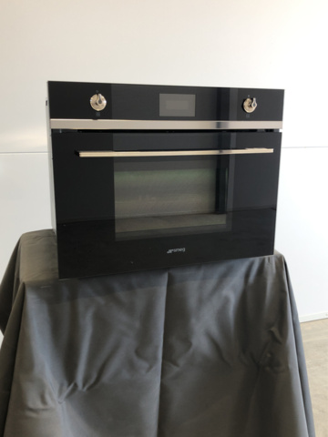 1134486-1 Smeg Combi Microwave SF4101MCN1 Linea Black