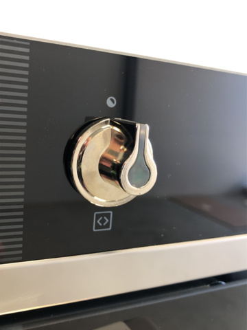 1134486-4 Smeg Combi Microwave SF4101MCN1 Linea Black