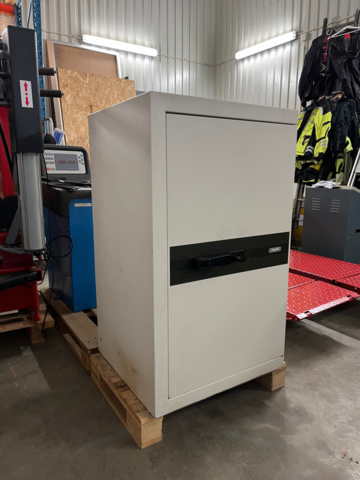 1078702-2 Hadak Safe Class D90