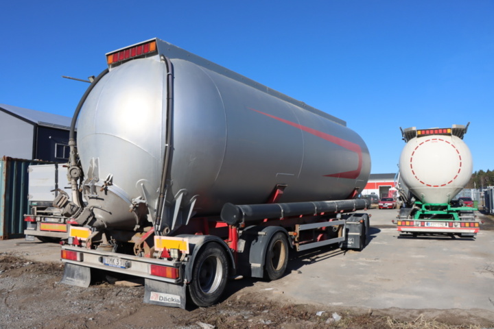 1171407-4 Returned Volvo FInans - Trailer INTERCONSULT TRT1-44CA - 2003