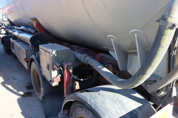 1171407-9 Returned Volvo FInans - Trailer INTERCONSULT TRT1-44CA - 2003