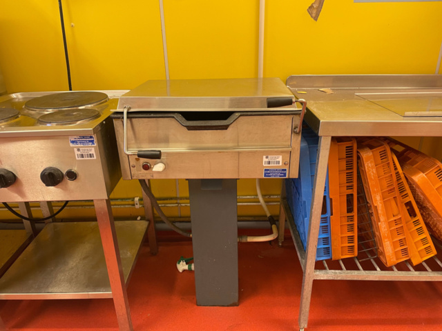 1163654-1 Roasting table Gram