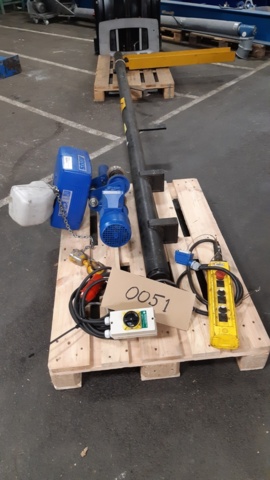 1170946-1 Chain hoist 500kg with electric running gear & pillar slewing crane - ABUS GM3