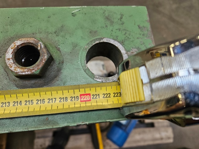 1170951-6 Chain hoist 1000kg with undercarriage & pillar slewing crane - ABUS GM3