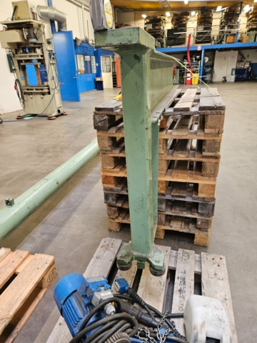 1170951-7 Chain hoist 1000kg with undercarriage & pillar slewing crane - ABUS GM3